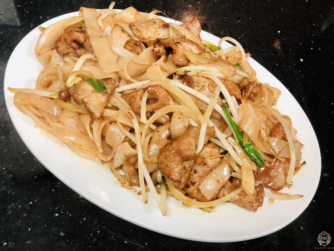 Beef Cantonese Chow Fan 干炒牛河